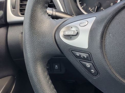 Used 2017 Nissan Sentra SV FWD image 18