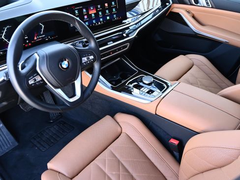 Certified 2025 BMW X5 xDrive40i w/ Premium Package image 11