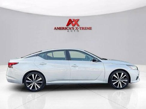 Used 2021 Nissan Altima 2.5 SR FWD image 6