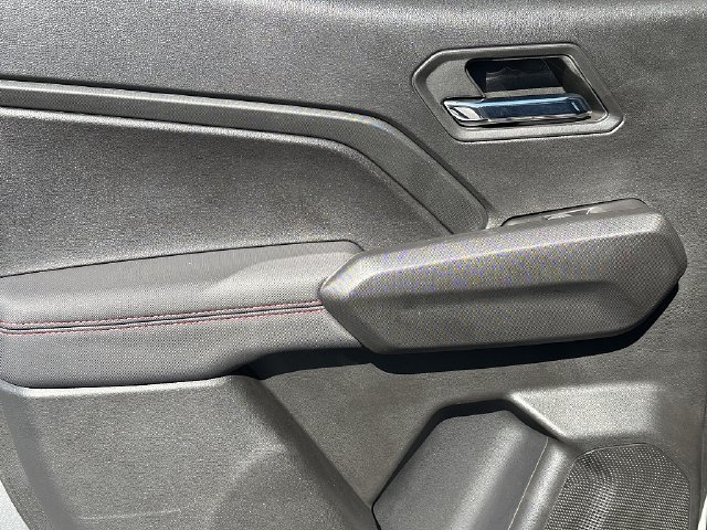 Used 2024 Chevrolet Colorado Z71 w/ Z71 Convenience Package 2 AWD/4WD image 19