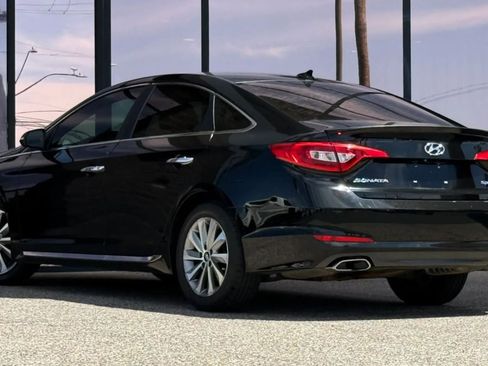 Used 2016 Hyundai Sonata Sport w/ Option Group 02 FWD image 7