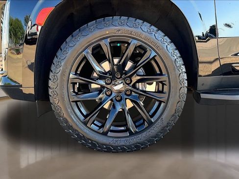 Used 2022 Cadillac Escalade Sport w/ Touring Package AWD/4WD image 8
