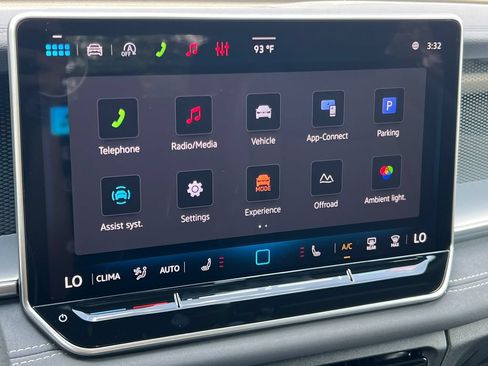New 2026 Volkswagen Tiguan SE R-Line AWD/4WD image 21