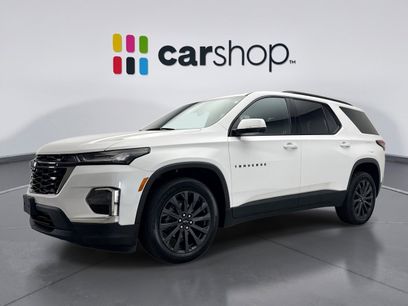 Used 2023 Chevrolet Traverse RS