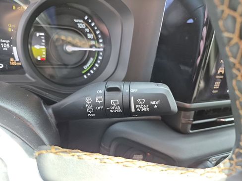 Used 2024 Jeep Wrangler Unlimited Sahara image 36