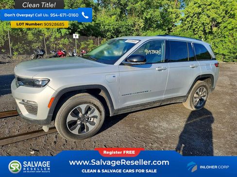 Used 2023 Jeep Grand Cherokee 4WD 4xe image 1