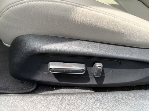 Used 2023 Honda Civic Touring image 17