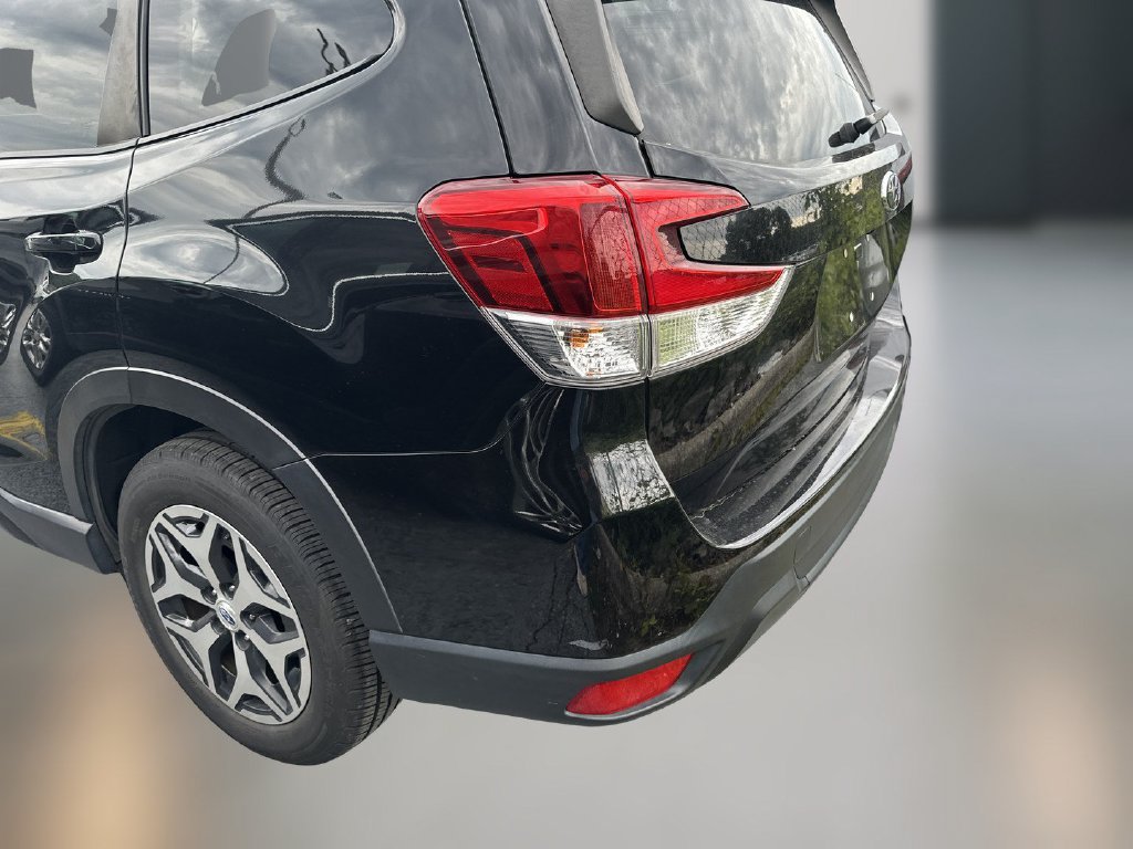 Used 2020 Subaru Forester Premium AWD/4WD image 7
