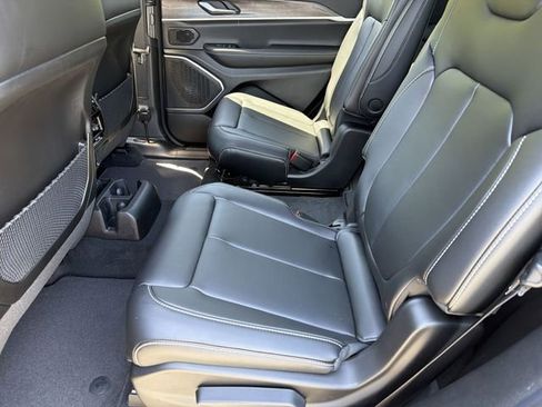 New 2026 Jeep Grand Cherokee L Limited AWD/4WD image 18