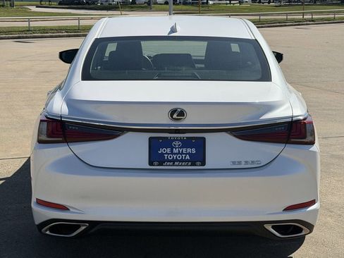 Used 2024 Lexus ES 350 350 w/ Accessory Package (Z1) image 8
