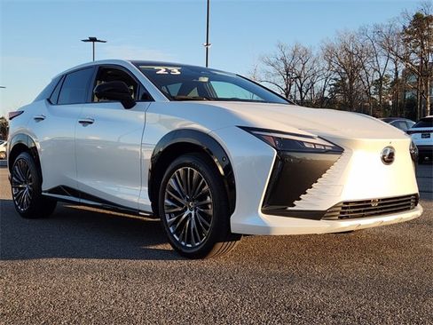 Used 2023 Lexus RZ 450e Premium image 4