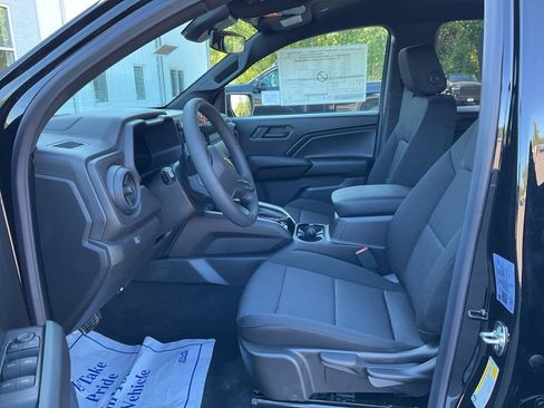 New 2026 Chevrolet Colorado W/T image 2