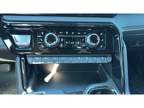 Used 2026 GMC Sierra 1500 AT4X w/ AT4X AEV Edition AWD/4WD image 14
