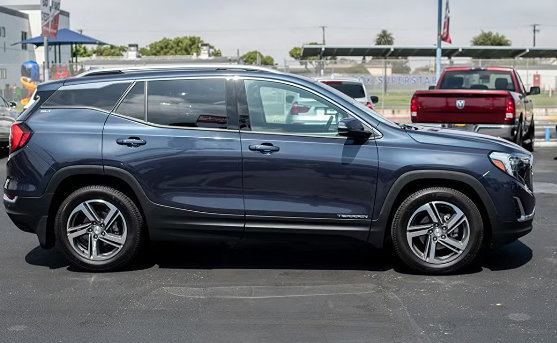 Used 2019 GMC Terrain SLT w/ Preferred Package FWD image 5