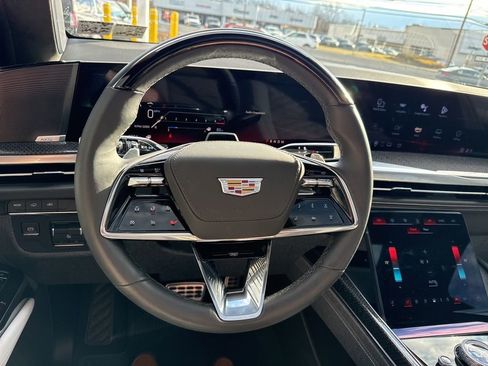 Used 2025 Cadillac Escalade V image 47