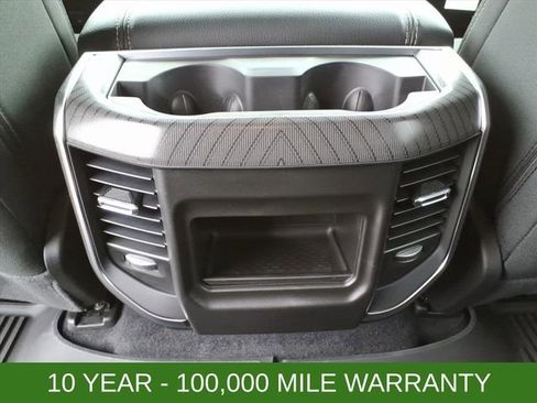 New 2026 RAM 1500 4x4 Crew Cab image 15