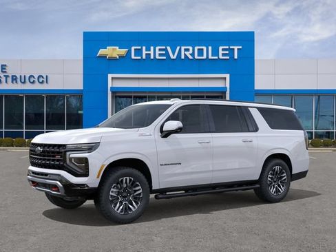 New 2026 Chevrolet Suburban Z71 w/ Z71 Off-Road Package AWD/4WD image 2