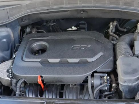 Used 2017 Hyundai Santa Fe Sport FWD image 14