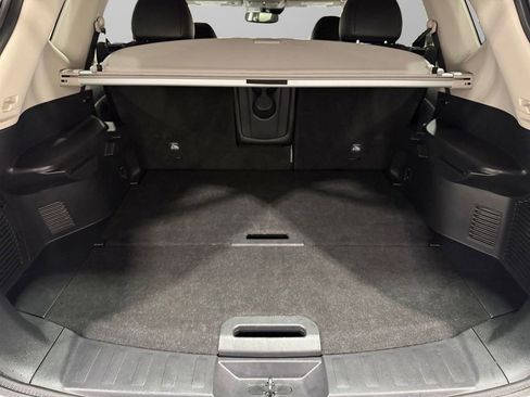 Used 2020 Nissan Rogue S image 5