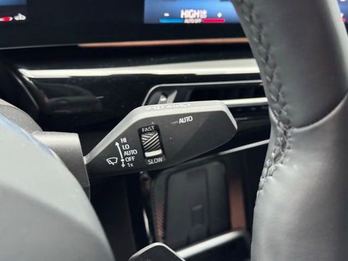 Used 2025 BMW X2 xDrive28i w/ Technology Package image 25