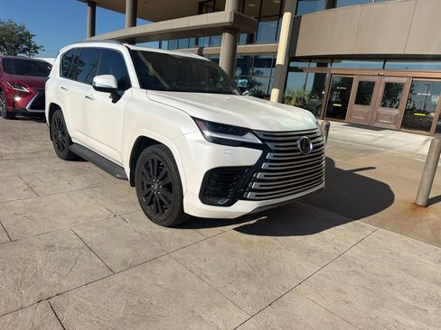 Used 2023 Lexus LX 600 4WD w/ Accessory Package (Z1) image 2
