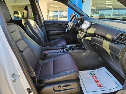 Used 2023 Honda Ridgeline Black Edition image 16