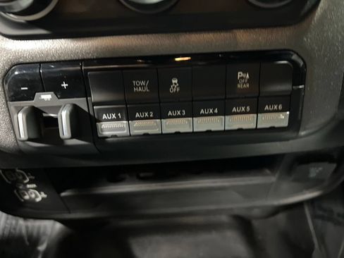 Used 2022 RAM 2500 Tradesman AWD/4WD image 28