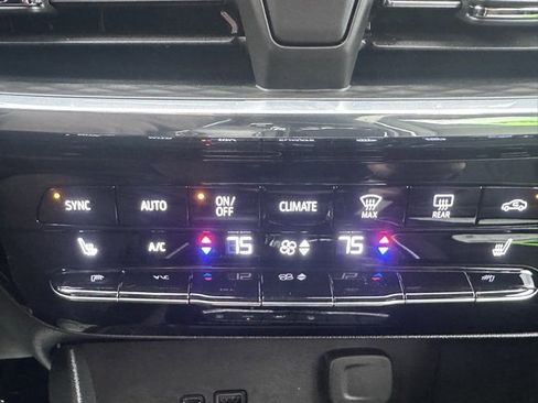 Certified 2024 Buick Encore GX Avenir w/ Avenir Convenience Package image 25