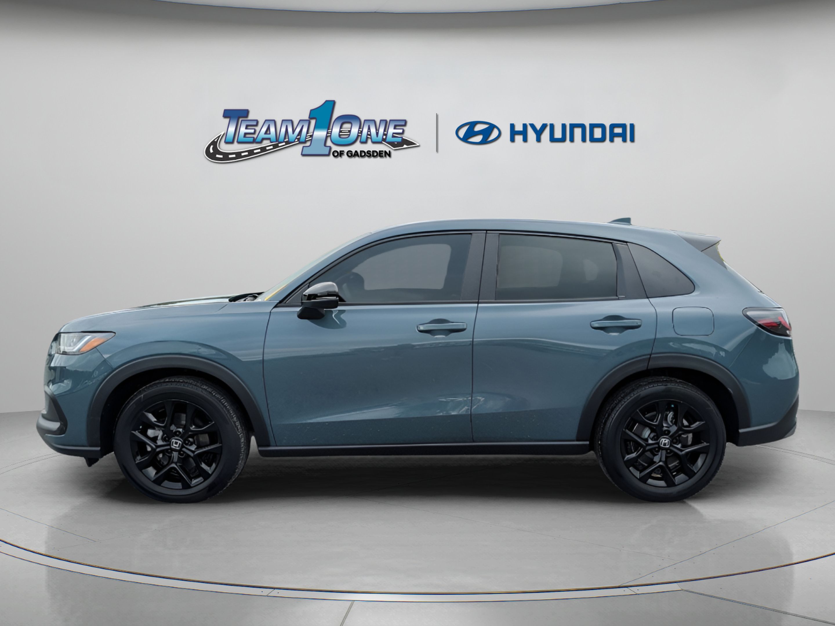Used 2025 Honda HR-V Sport image 5