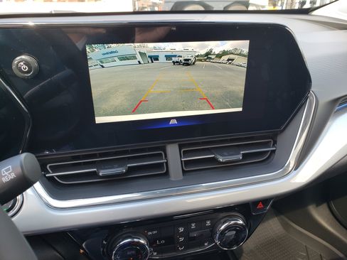 New 2026 Chevrolet Trax LT image 40