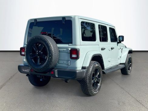 Used 2023 Jeep Wrangler Unlimited Sahara AWD/4WD image 7