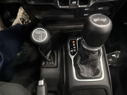 Used 2022 Jeep Wrangler Unlimited Sport image 40