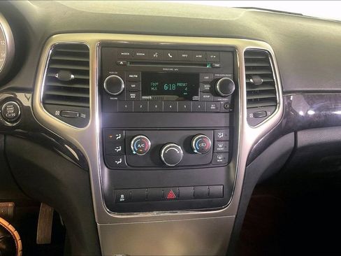 Used 2011 Jeep Grand Cherokee Laredo AWD/4WD image 29