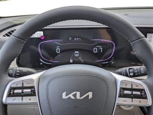 New 2025 Kia Telluride S image 36