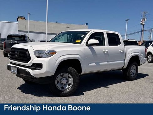Used 2023 Toyota Tacoma SR AWD/4WD image 2