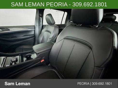 New 2025 Jeep Grand Cherokee L Limited w/ Luxury Tech Group II image 21