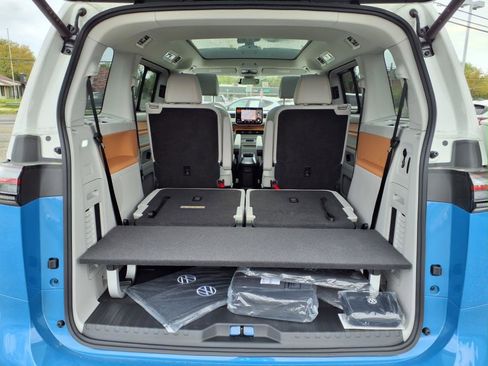 New 2025 Volkswagen ID. Buzz 1st Edition image 14