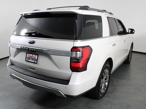 Used 2018 Ford Expedition Limited w/ Equipment Group 301A AWD/4WD image 3