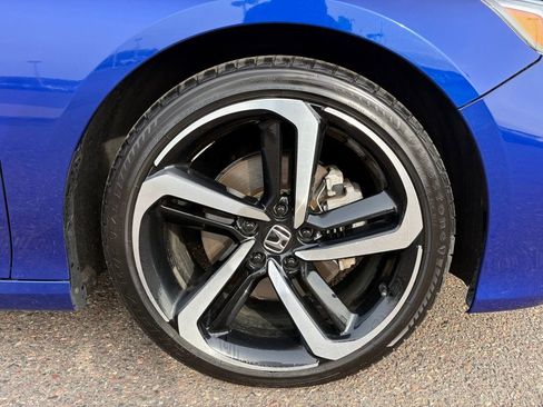 Used 2019 Honda Accord Sport image 9