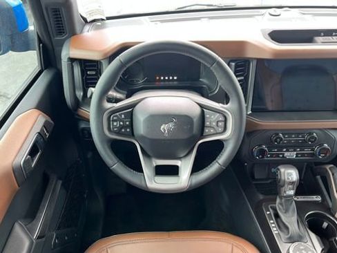 Used 2024 Ford Bronco Outer Banks AWD/4WD image 31