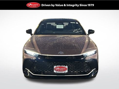 New 2026 Toyota Crown Platinum image 2