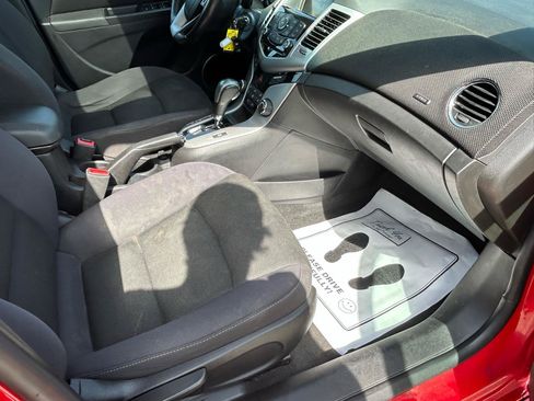 Used 2014 Chevrolet Cruze LT w/ All-Star Edition FWD image 12