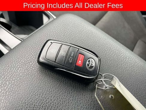 Used 2025 Toyota Camry LE FWD image 31