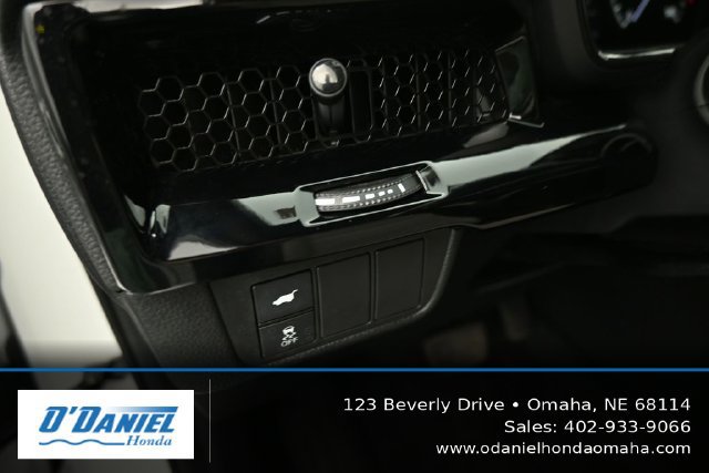 Used 2024 Honda CR-V Sport Touring image 27