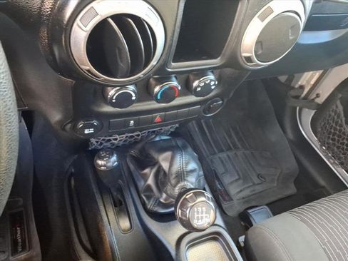 Used 2012 Jeep Wrangler Sport image 12