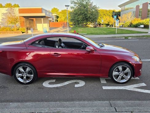 Used 2010 Lexus IS 350C RWD image 4