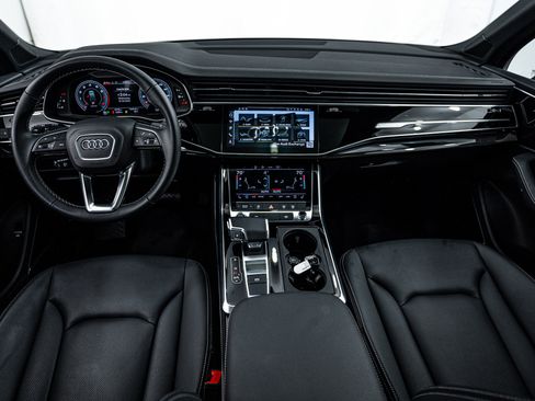 Certified 2025 Audi Q7 3.0T Premium Plus w/ Premium Plus Package image 8