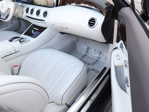 Used 2017 Mercedes-Benz S 550 Cabriolet image 34
