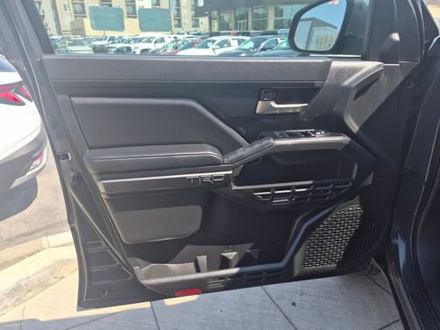 Used 2025 Toyota Tacoma TRD Off-Road AWD/4WD image 14