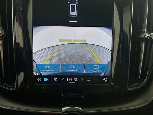 Used 2024 Volvo XC60 B5 Core w/ Climate Package image 22